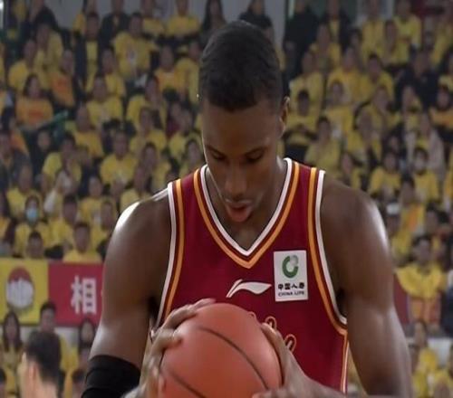 迪亞洛連續(xù)3戰(zhàn)吃T領跑技犯榜單：累計7技犯再吃1T將追加停賽