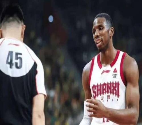 CBA最新消息！迪亞洛面臨禁賽，周琦第一階段報銷