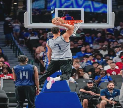 帶著母親遺愿戰(zhàn)斗12年,交易添頭成了隊(duì)魂