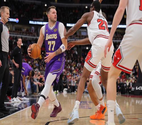 米切爾45+4+4無緣今日最佳球員！因為東契奇狂砍46+7+11創3項紀錄