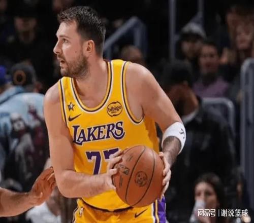 湖人復(fù)仇迎連勝，東契奇滿分詹姆斯優(yōu)秀，兩替補(bǔ)也進(jìn)紅榜