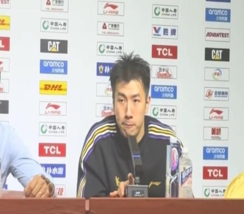 勝吉林發(fā)布會(huì)！張慶鵬直指內(nèi)線優(yōu)勢(shì)，鄒雨宸親承傷勢(shì)恢復(fù)帶動(dòng)狀態(tài)