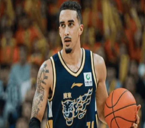 廣東9889天津球員評價：2人優(yōu)秀，3人及格，6人低迷