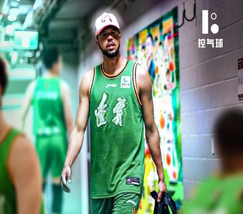 遼寧男籃簽約24+6超強得分手，北京兩主力傷愈，山西官宣新外援