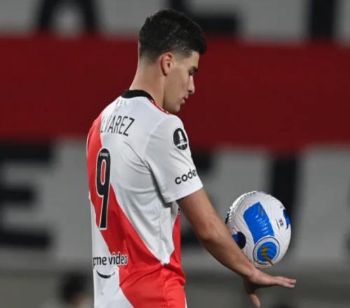 要價(jià)遠(yuǎn)超1億歐，萊萬替代者浮現(xiàn)，巴薩追阿根廷前鋒，面多重困難