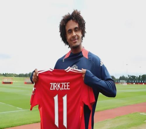 4000万身价沦为鸡肋尤文罗马疯抢曼联“废柴”，齐尔克泽哪儿香