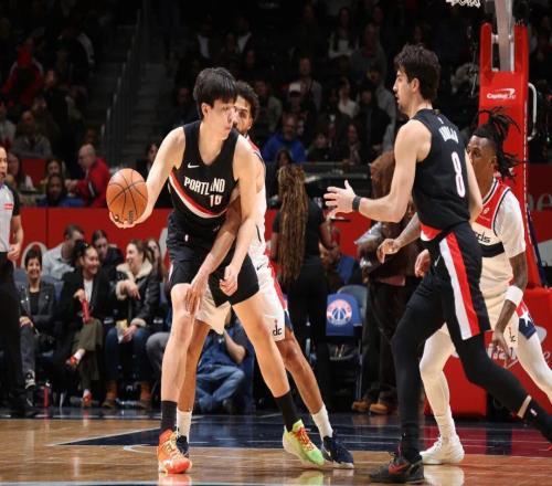 戰(zhàn)奇才楊瀚森表現(xiàn)亮眼正負(fù)值全隊(duì)最高