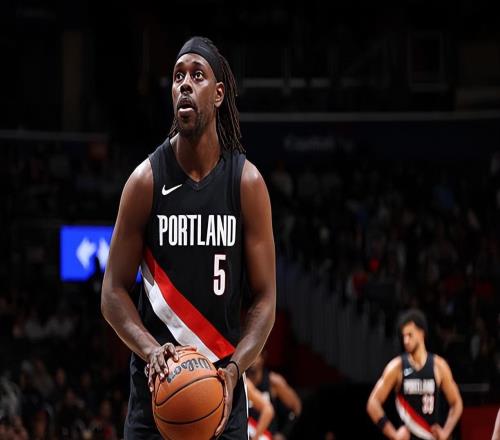 簡直是各種亂打，開拓者后場老將傷愈復出后的狀態也太不穩定了