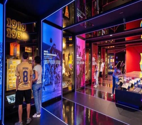 世體：得益于三冠王與諾坎普回歸，巴薩博物館去年游客創(chuàng)紀(jì)錄