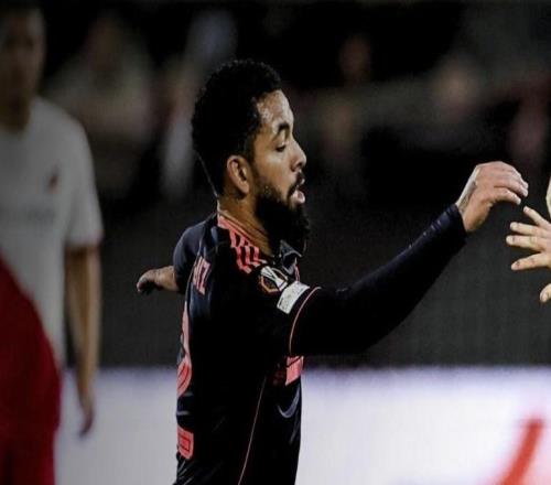 天空體育：若維拉想買(mǎi)斷道格拉斯路易斯，轉(zhuǎn)會(huì)費(fèi)不會(huì)高