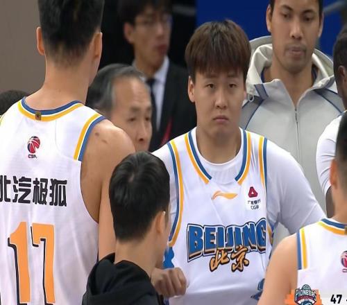 北京男籃15分完敗不敵天津，范子銘正負(fù)值19，趙睿斯佩爾曼復(fù)出