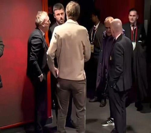 曼联进欧冠有助获1.75亿！卡里克训练示范惊呆球员，你们不行我上