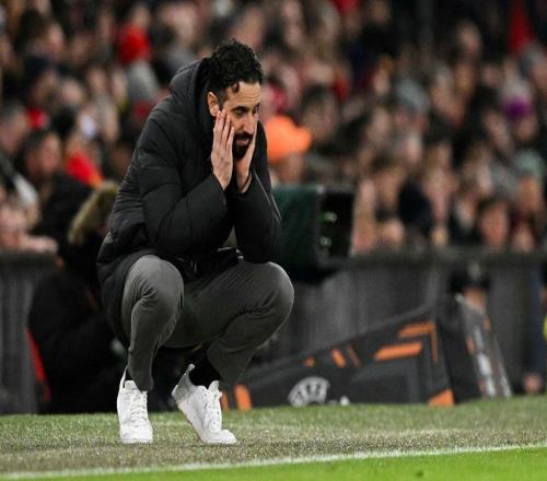 曼聯(lián)怪圈：一種當(dāng)代的“表演主義”與后現(xiàn)代“輸學(xué)”