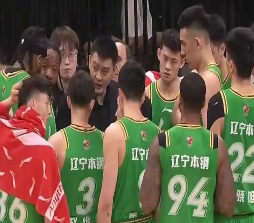 CBA排名徹底亂了，廣東隊躍居第一，遼寧被噴混子球隊