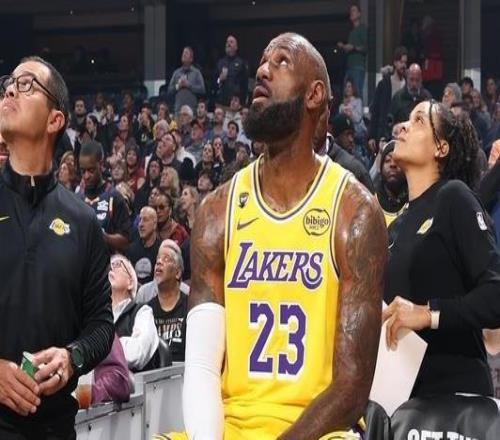 詹姆斯：沒(méi)想到看致敬視頻時(shí)會(huì)如此激動(dòng)感謝大家的愛(ài)