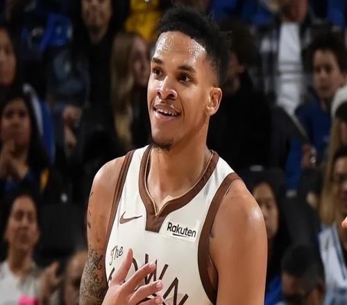 勇士大勝爵士！庫里穆迪齊爆，5替補(bǔ)齊發(fā)揮，格林依然副作用！