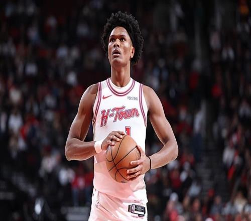 缺點暴露無遺！火箭后場新星到現(xiàn)在還是沒有適應(yīng)控衛(wèi)的角色