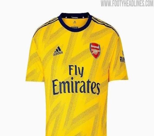 阿森納2627賽季二客球衣諜照曝光：淺黃色為主，閃電暗紋設(shè)計