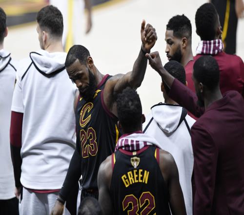 樂福：騎士2018年本進(jìn)不了總決賽！是詹姆斯逆天改命！