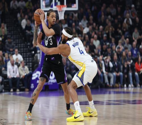 拒逆轉(zhuǎn)！勇士8人得分上雙勝爵士，庫(kù)里里程碑，一戰(zhàn)看清3個(gè)現(xiàn)實(shí)