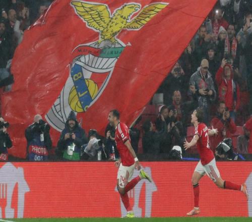 爆大冷！西蒙尼不敢相信，歐冠大黑馬神了：接連擊敗曼城馬競(jìng)