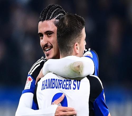 大魚來了！國安0元簽德甲替補鐵衛(wèi)，降維打擊，斯帕伊奇最佳搭檔