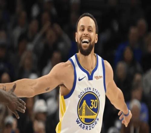 勇士展最佳模式！8人上雙，2將蛻變，替補(bǔ)全民皆兵，想贏球該這樣