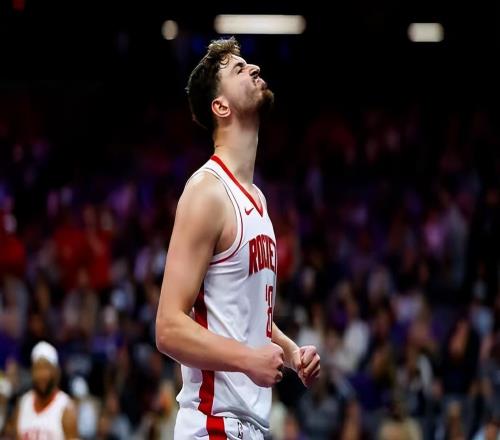 16分被逆轉(zhuǎn)！火箭99111馬刺，看數(shù)據(jù)：他是頭號(hào)罪人！