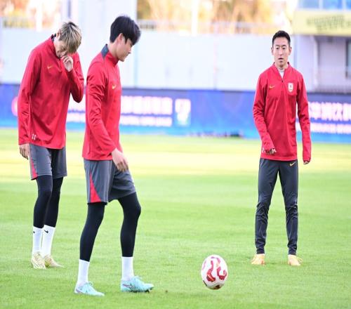 亞泰隊(duì)剛降級(jí)到中甲就被扣四分，未來沖超無望，將給小將出戰(zhàn)機(jī)會(huì)