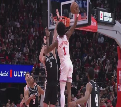 末節(jié)崩盤23中4！完全打不了硬仗，內(nèi)線支柱倒下，還不交易