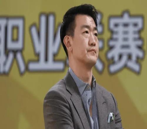 勝山東發(fā)布會(huì)！王博解析慢熱，寄語(yǔ)攻守打團(tuán)隊(duì)籃球，不會(huì)換大外！