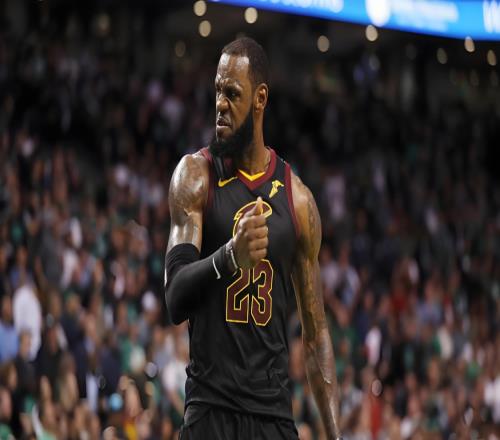 名记：只要詹姆斯点头，骑士会用各种方式招募詹姆斯！