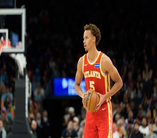 單場(chǎng)10+10，再中3記三分！火箭底薪后衛(wèi)重回首發(fā)，300萬(wàn)年薪真香