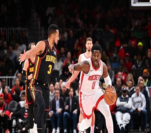 好歹具備一定的投射能力，火箭為什么非要把他摁在板凳席上呢