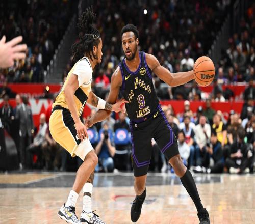 31分大勝奇才！湖人已找到奪冠密碼詹姆斯教?hào)|契奇如何成為MVP