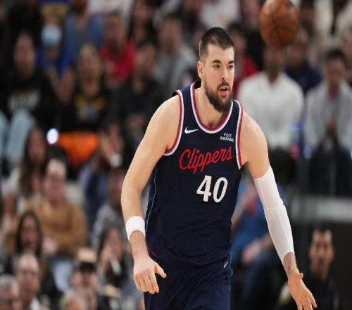 快船真能忍祖巴茨！進攻黃油手+影響空間，防守純副作用還堅持用