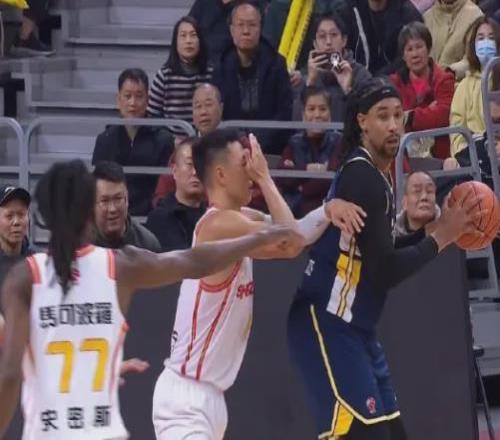 殺瘋了！26投砸出43分！中國(guó)男籃第一得分后衛(wèi)