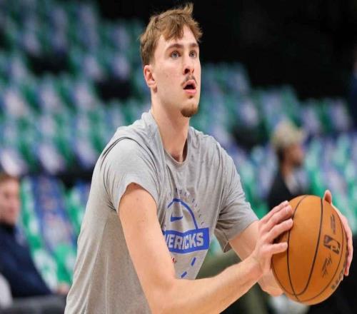 好友之间的竞争,独行侠队的弗拉格谈与克努佩尔争夺年度最佳新秀