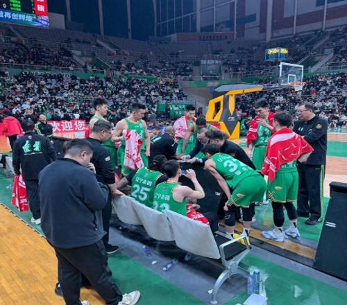 爆砍105分遼寧隊(duì)集體暴走！趙繼偉12+9甘當(dāng)綠葉王嵐嵚22分打瘋了