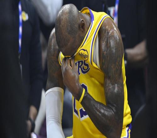 科比前隊(duì)友：騎士致敬詹姆斯，就是在招募詹姆斯回歸！