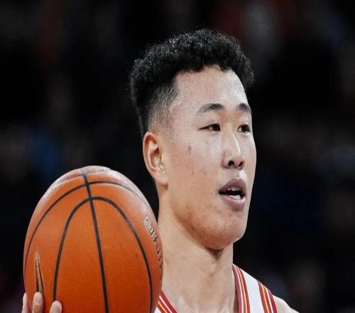 CBA第一鐵人，把上海男籃嚇了一大跳