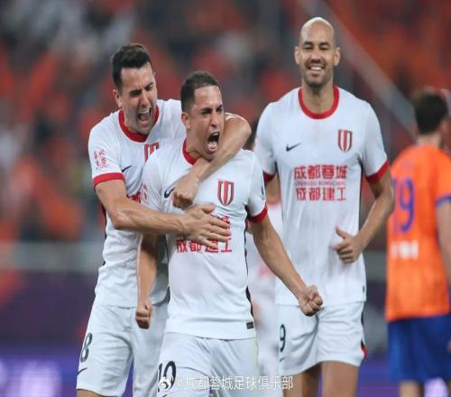 “9+10+11”同框！成都亮出巴西三叉戟，未賽登頂成頭號爭冠熱門