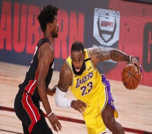 鐵林：2020年總冠軍被打星號(hào)只因是老詹拿的別人拿非議會(huì)少很多