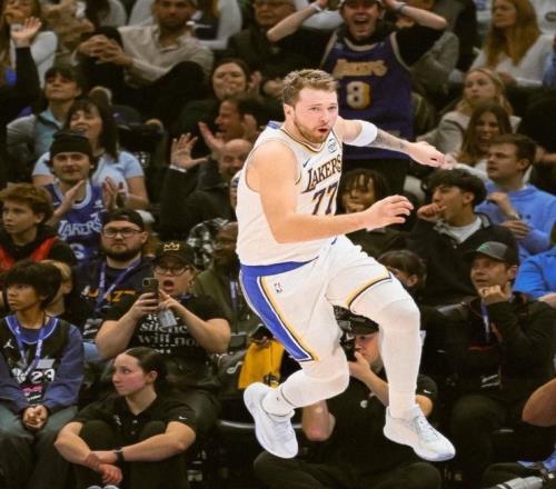 NBA半場至少25分10板10助本世紀(jì)僅出現(xiàn)兩次，均為東契奇創(chuàng)造