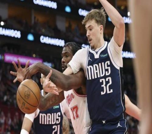 拉鋸戰(zhàn)！火箭領(lǐng)先8分拒絕反超：申京12中2迷失，小史密斯爆發(fā)