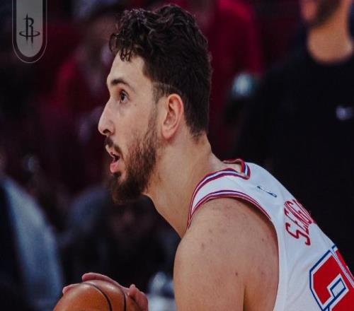 弗拉格34+12+5完勝杜蘭特，申京20中6阿門準三雙，火箭險勝獨行俠