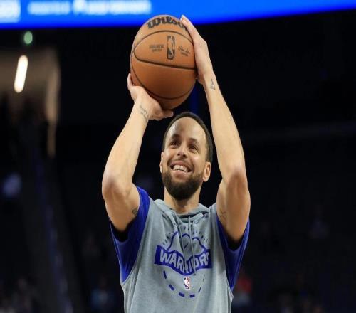 科爾：庫(kù)里的膝蓋傷勢(shì)大有改善已接近上場(chǎng)，目前在每日觀察狀態(tài)