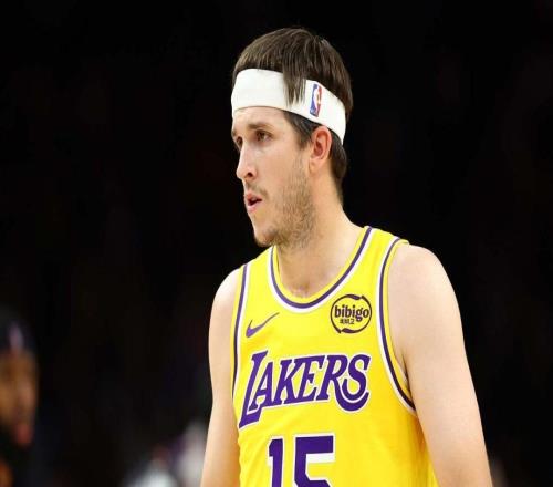 好消息，湖人队里夫斯伤情更新令人鼓舞，有望打尼克斯时复出