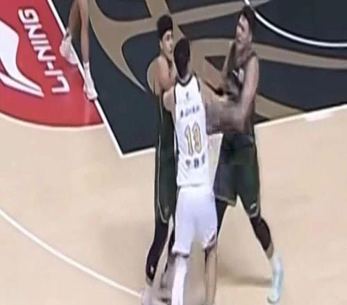 CBA對(duì)四川南京發(fā)生沖突球員停賽處罰