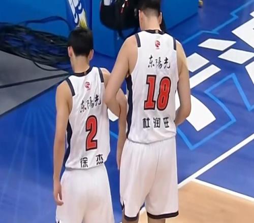 廣東3消息！徐杰最新傷情出爐，朱芳雨做重要決定，奎因聯(lián)盟第一